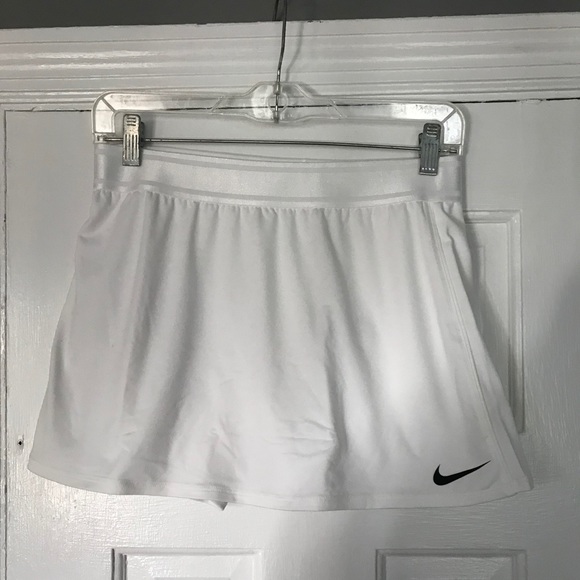 Nike Womens Medium TENNIS Team Court Skirt NEW